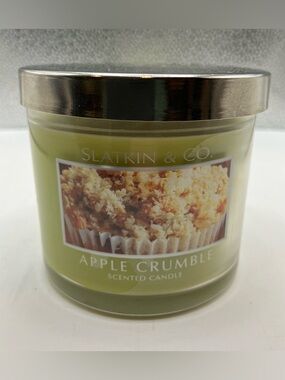 Slatkin & Co. Apple Crumble 4oz Scented Candle Bath & Body Works Single Wick New